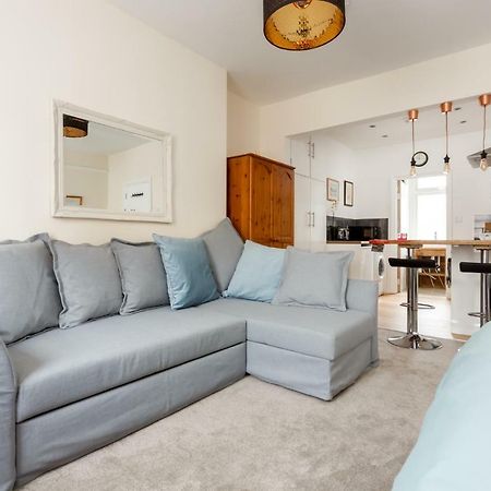 Stylish Town Centre Apartment Close To Beach And Shops Bournemouth Exterior photo